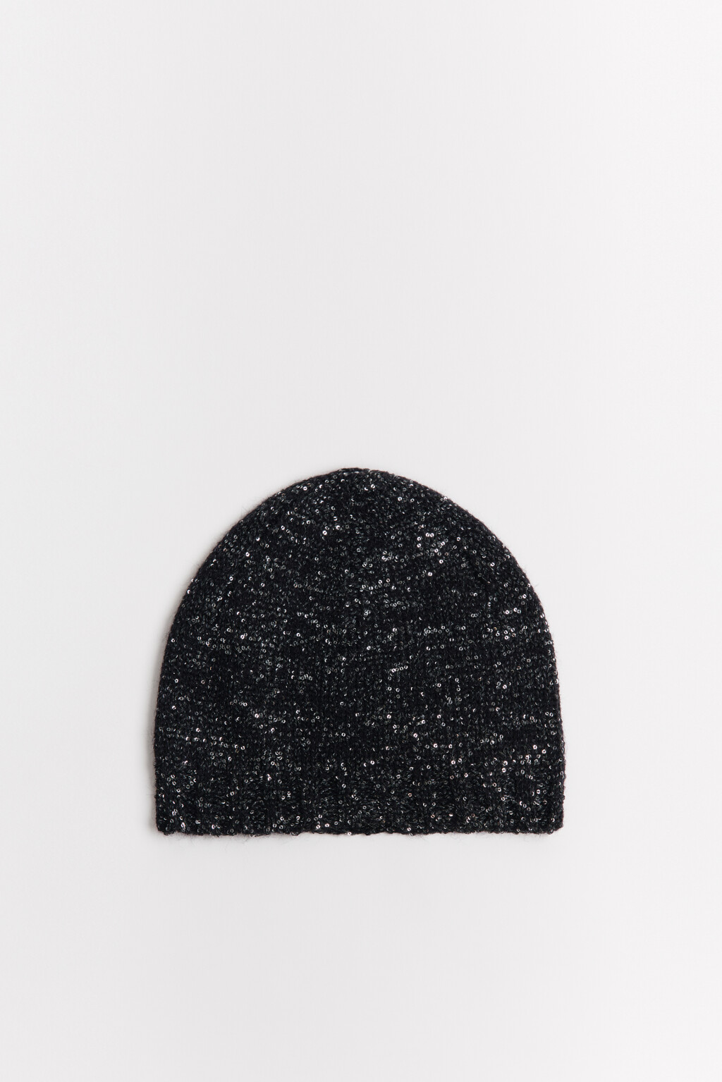 Шапка трикотажная с пайетками - цвет черный - 1