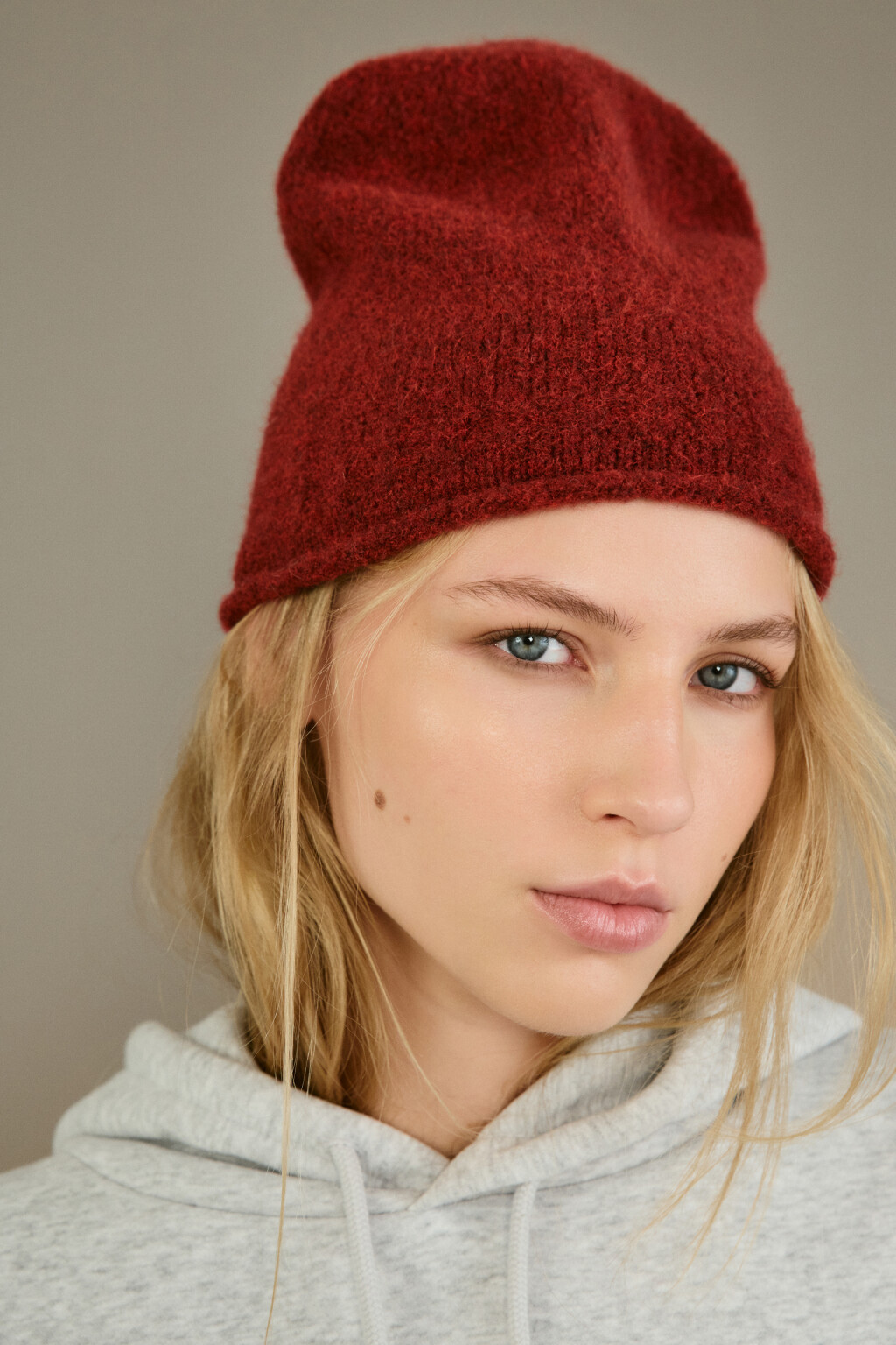 Шапка вязаная с шерстью - цвет бордовый - 1