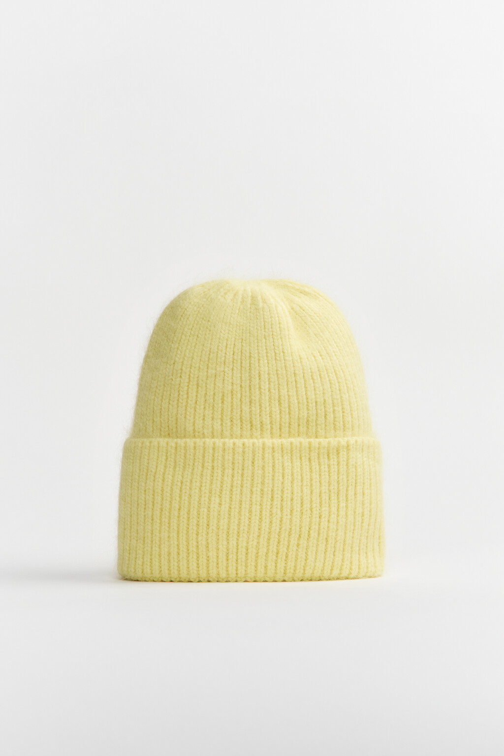 Шапка-бини с ангорской шерстью - цвет желтый - 2