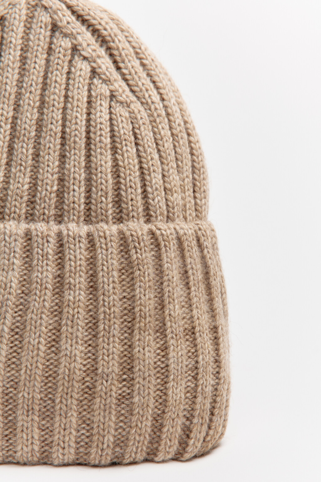 Шапка-бини шерстяная в рубчик - цвет бежевый - 2