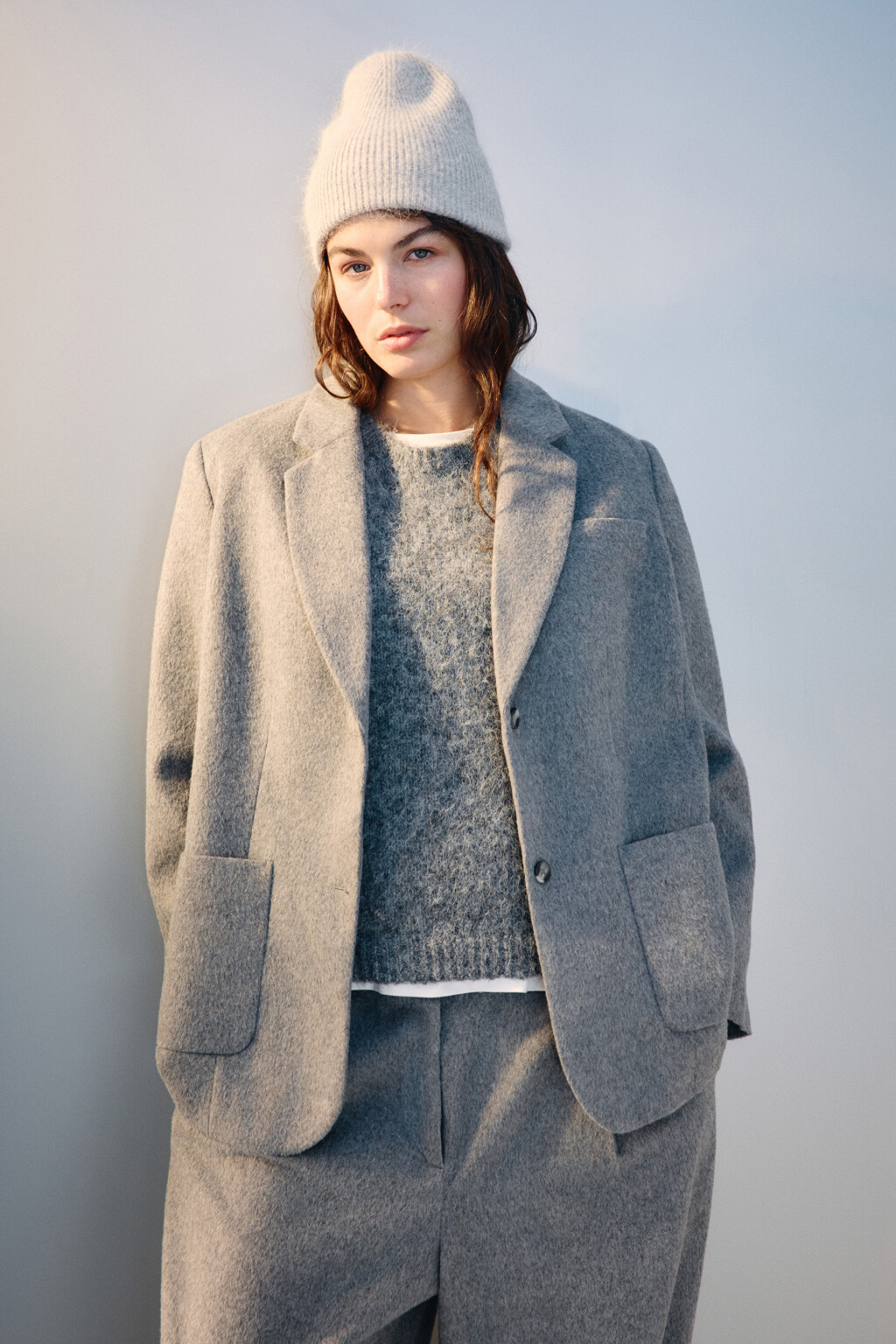 Шапка трикотажная с шерстью - цвет серый - 2