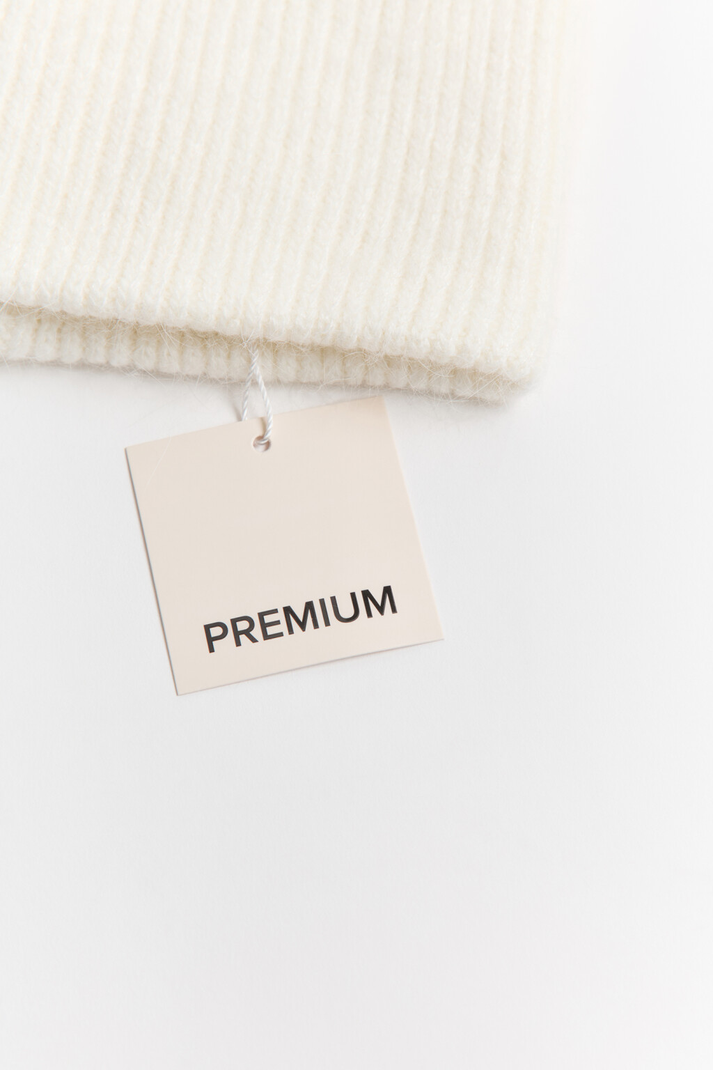 Шапка трикотажная с шерстью - цвет молочный - 4