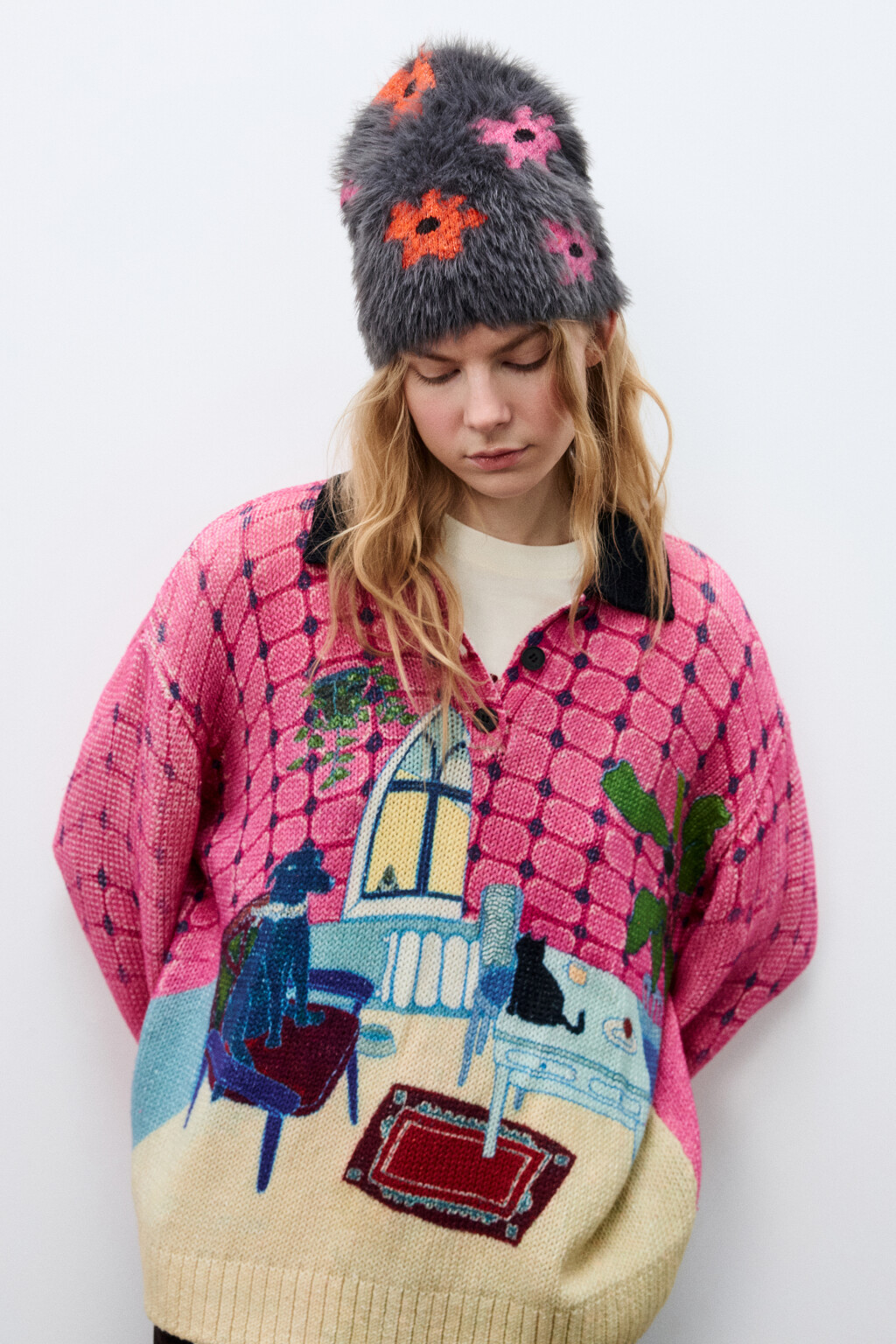 Шапка пушистая с вышивкой - цвет мультиколор - 4