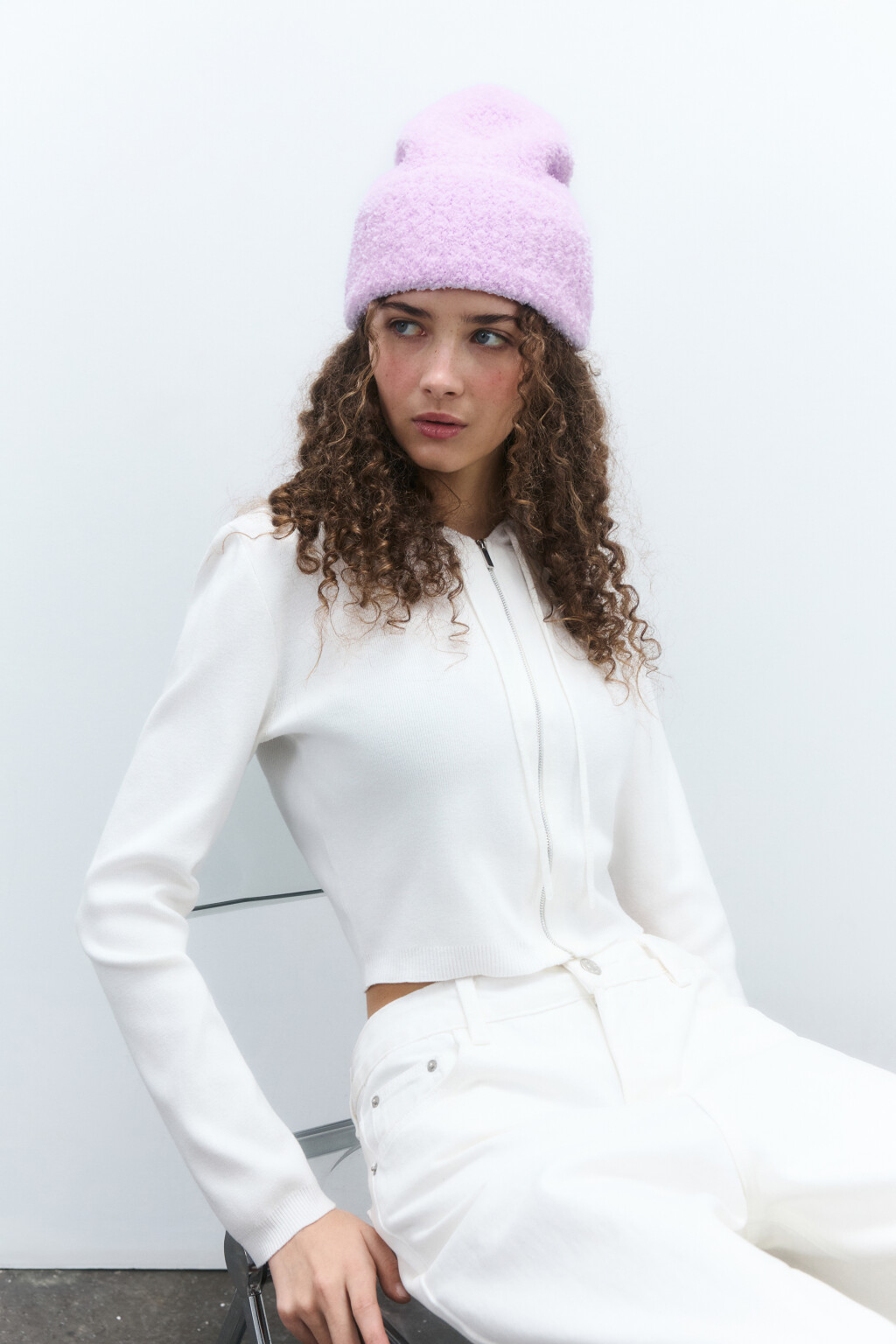 Шапка-бини махровая в рубчик - цвет сиреневый - 2