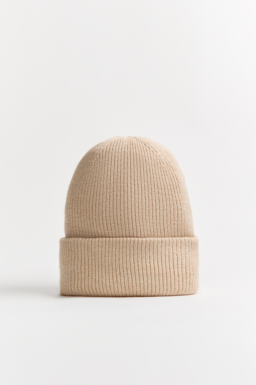 Шапка-бини трикотажная в рубчик - цвет бежевый - 1