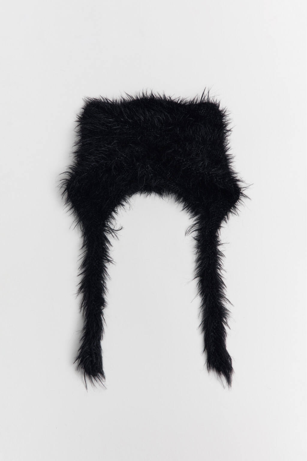 Шапка-чепчик пушистая с ушками - цвет черный - 3