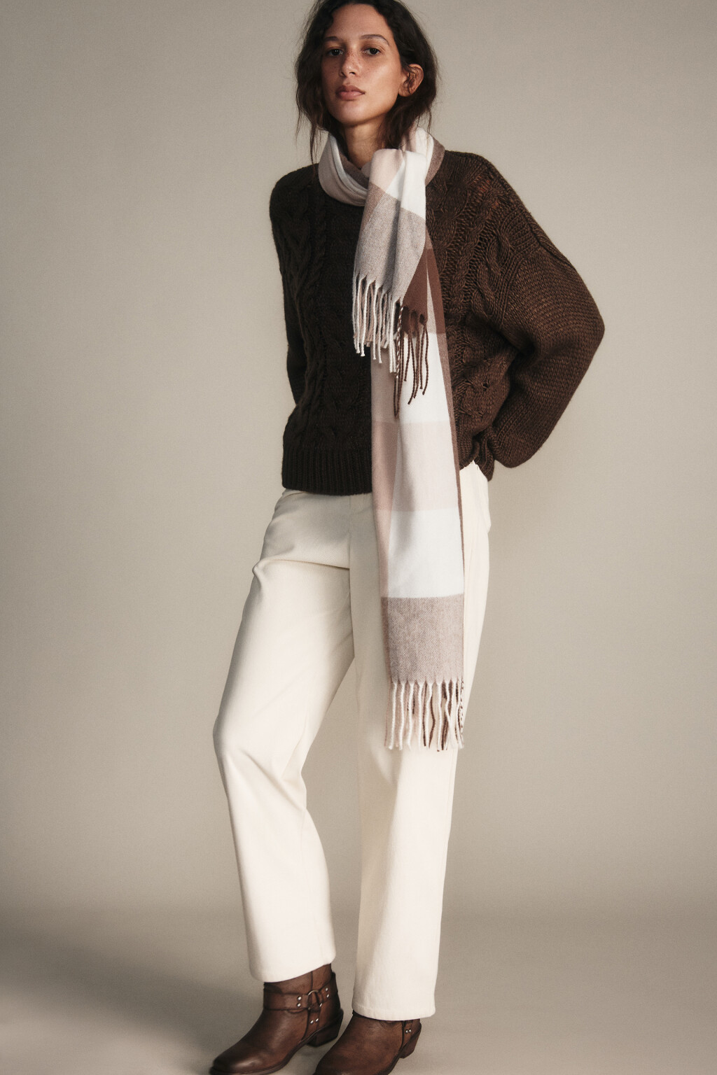 Шарф в клетку с бахромой - цвет мультиколор - 3