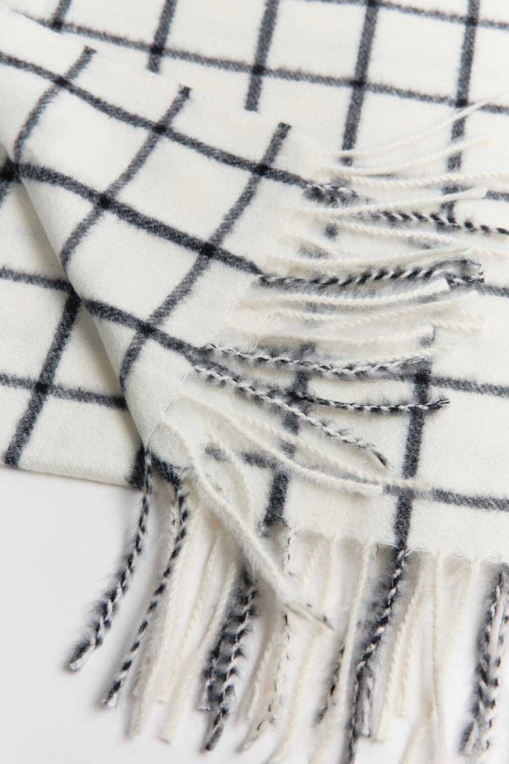 Шарф в клетку с длинной бахромой - цвет белый - 4