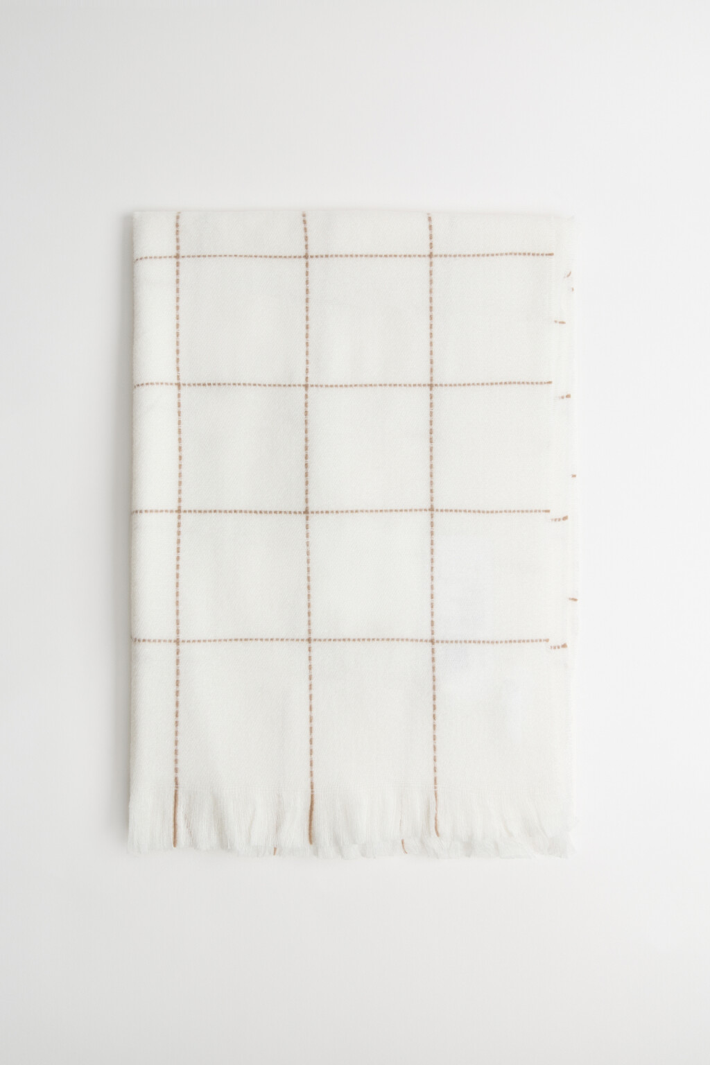 Шарф в клетку с бахромой - цвет бежевый - 2