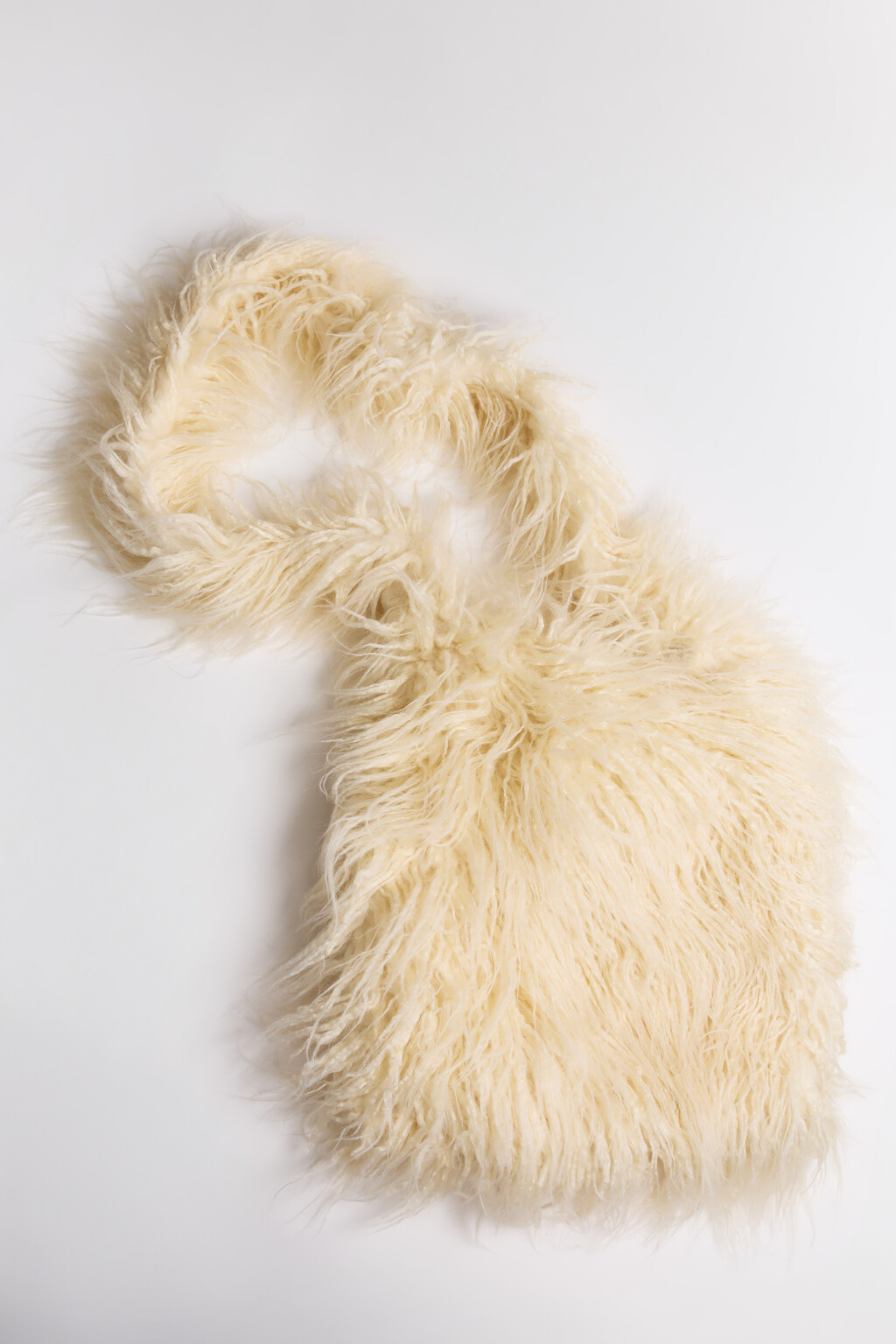 Сумка текстильная с длинным ворсом - цвет бежевый - 4