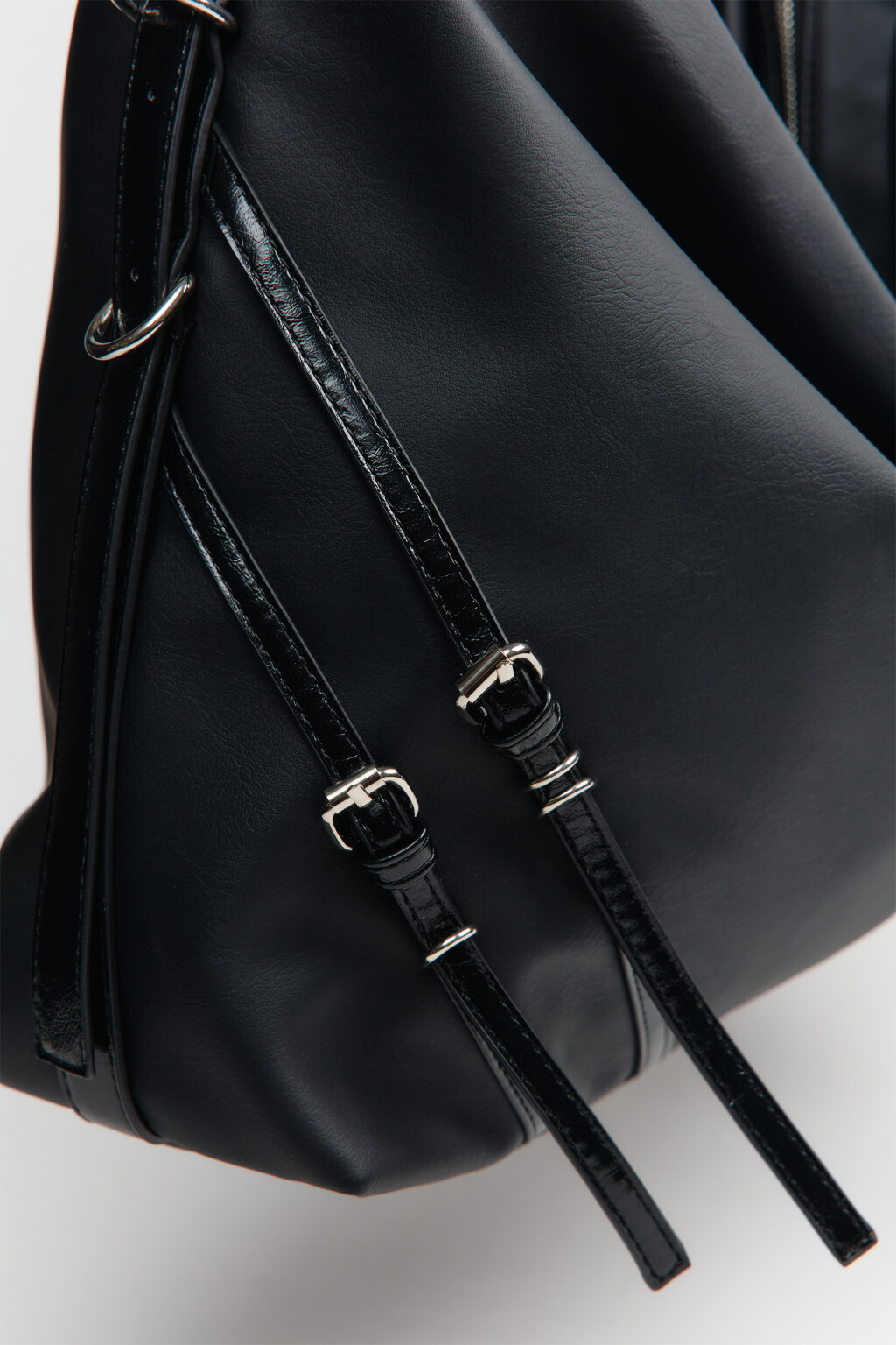 Сумка-тоут с металлическим декором - цвет черный - 5