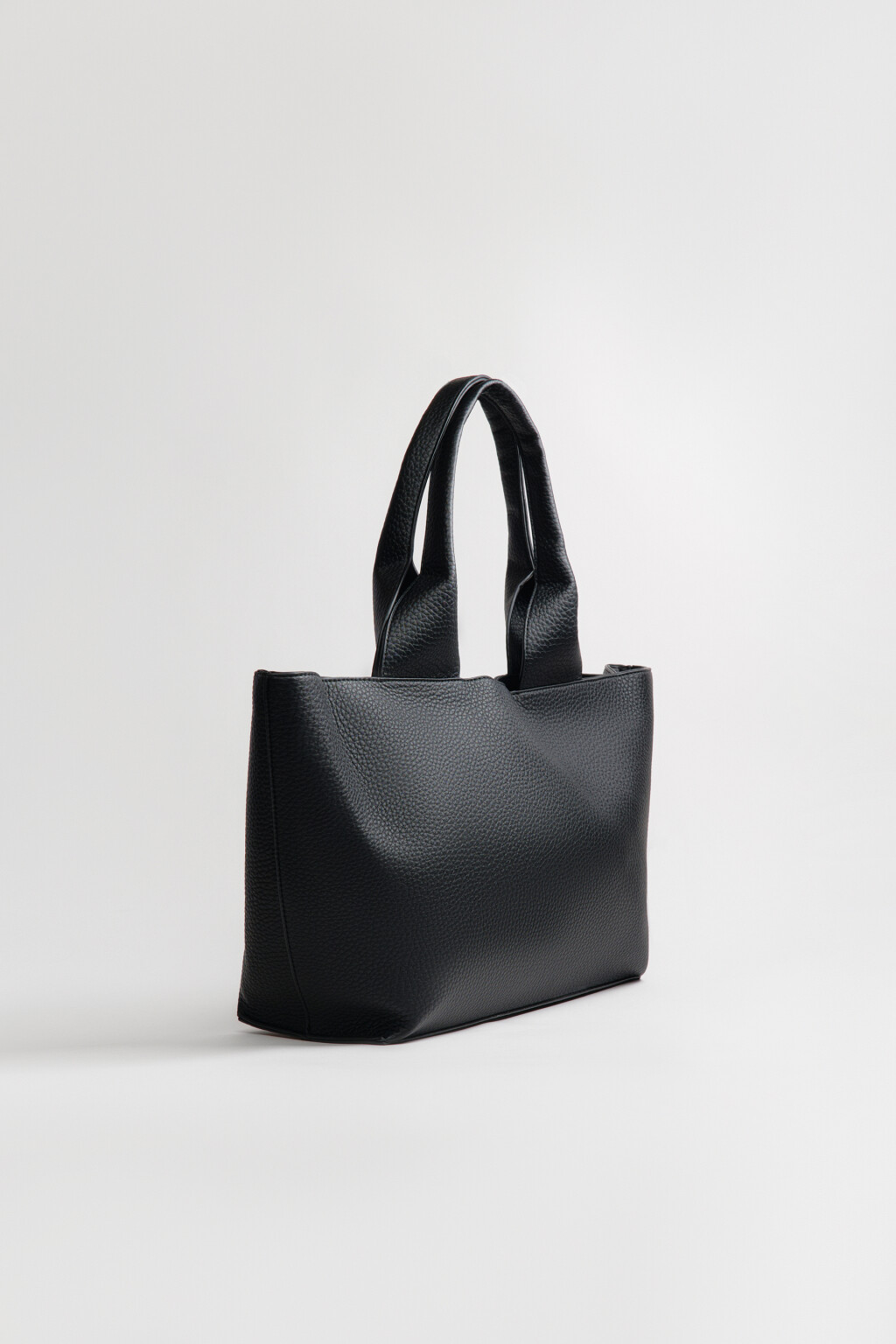 Сумка на плечо в форме трапеции - цвет черный - 5