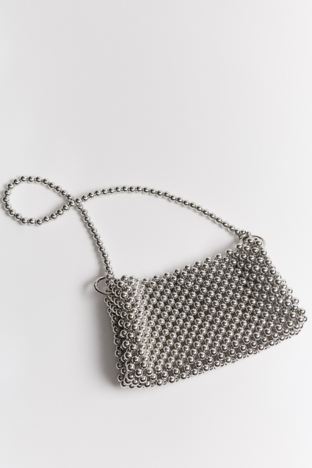 Сумка-клатч из серебристых бусин - цвет серый - 4