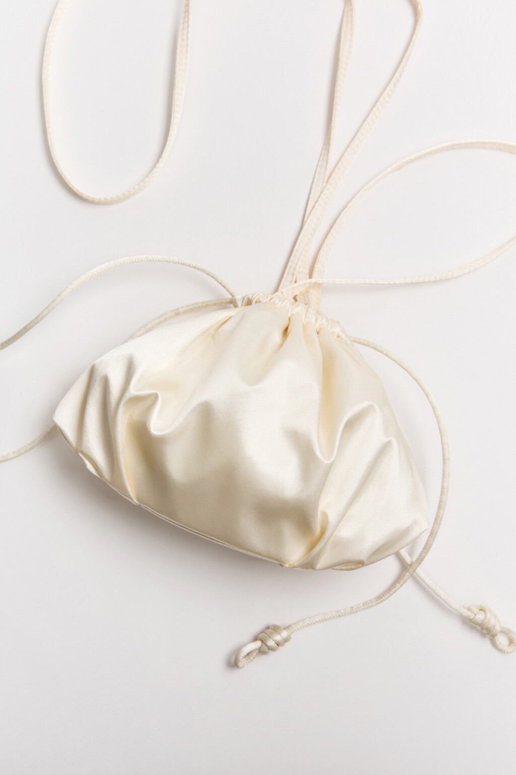 Сумка-кисет атласная на завязках - цвет молочный - 2