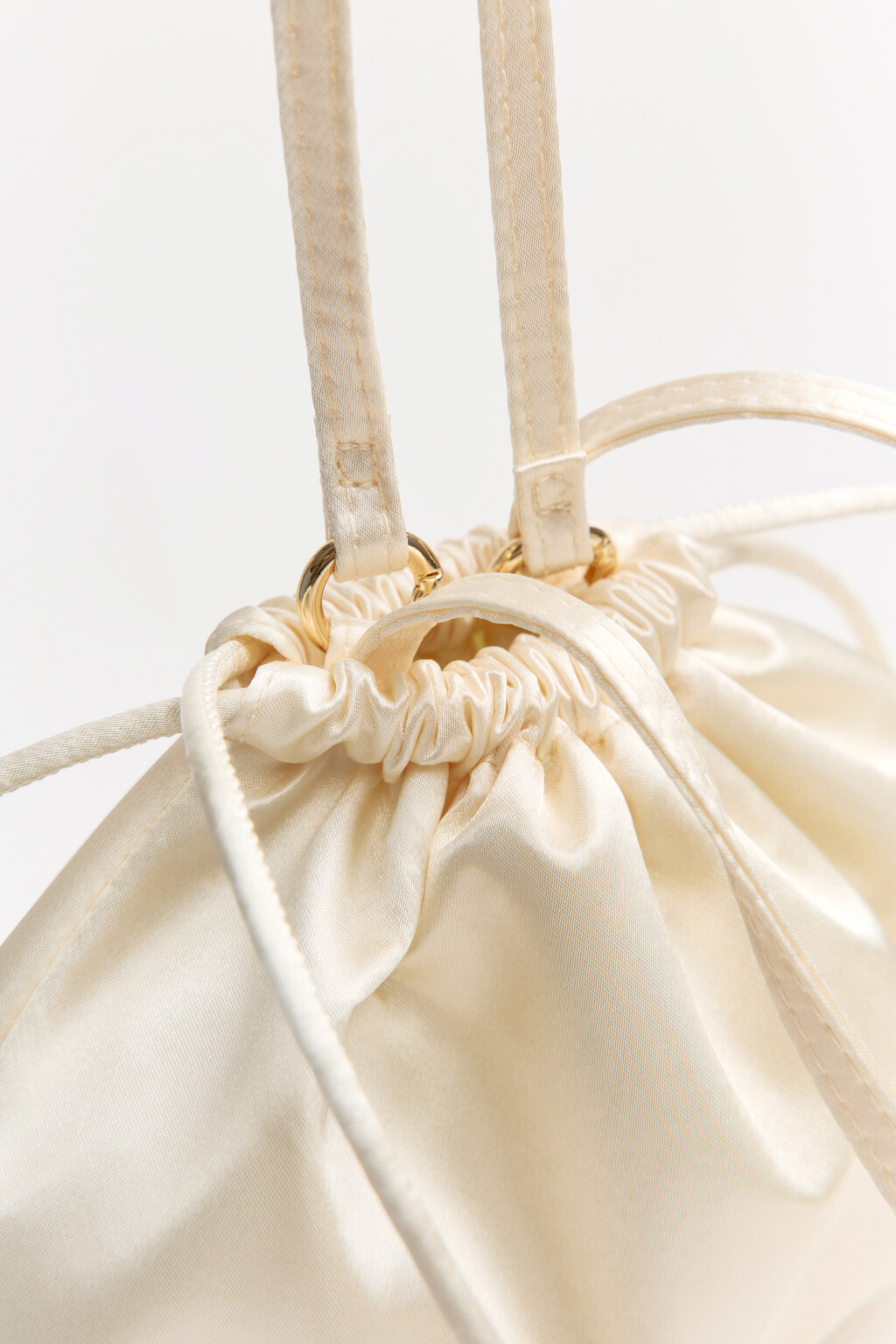 Сумка-кисет атласная на завязках - цвет молочный - 6