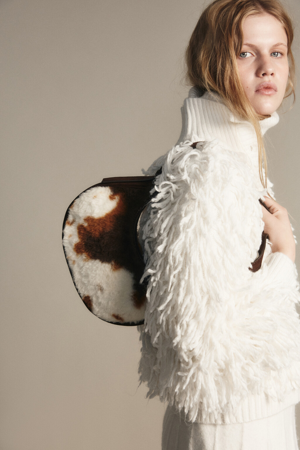 Сумка меховая с коровьим принтом - цвет мультиколор - 2