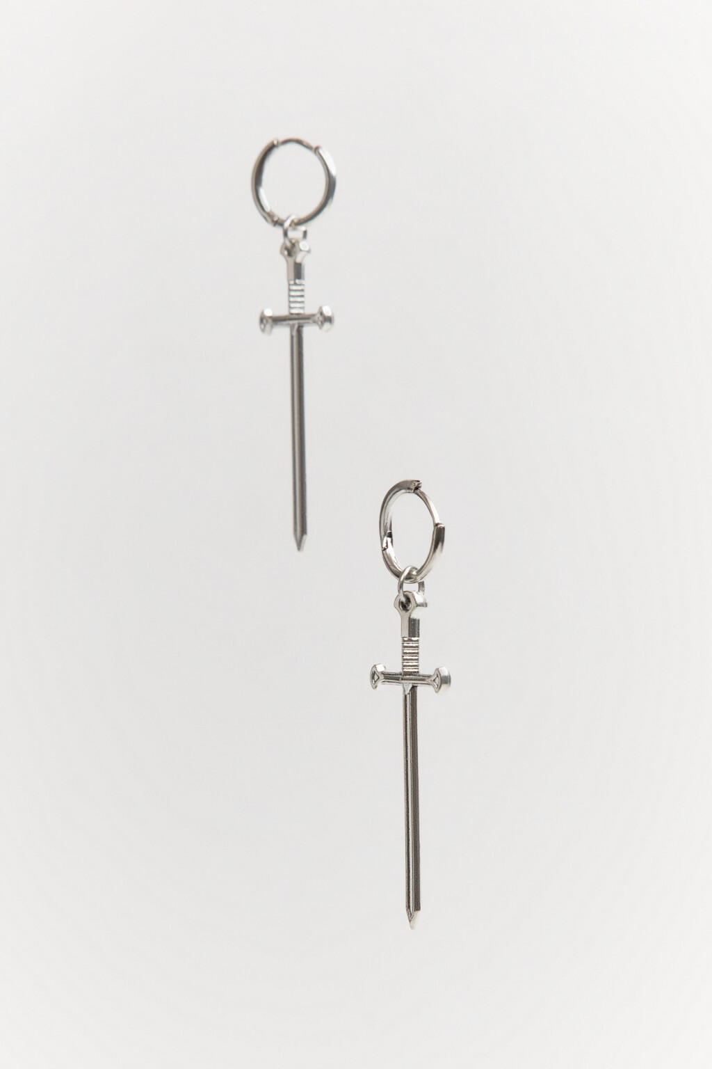 Серьги с подвесками-мечами - цвет серый - 3