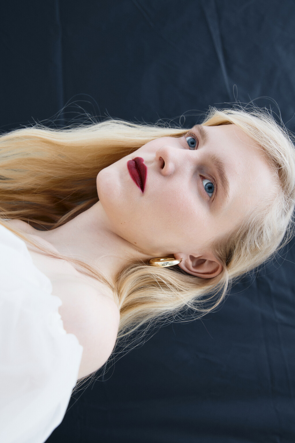 Серьги-кольца объемные - цвет серый - 3