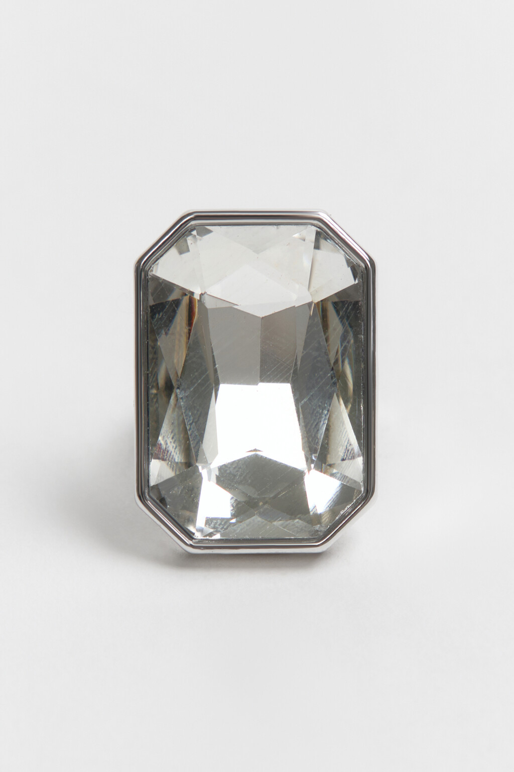 Кольцо с крупным кристаллом - цвет серый - 3