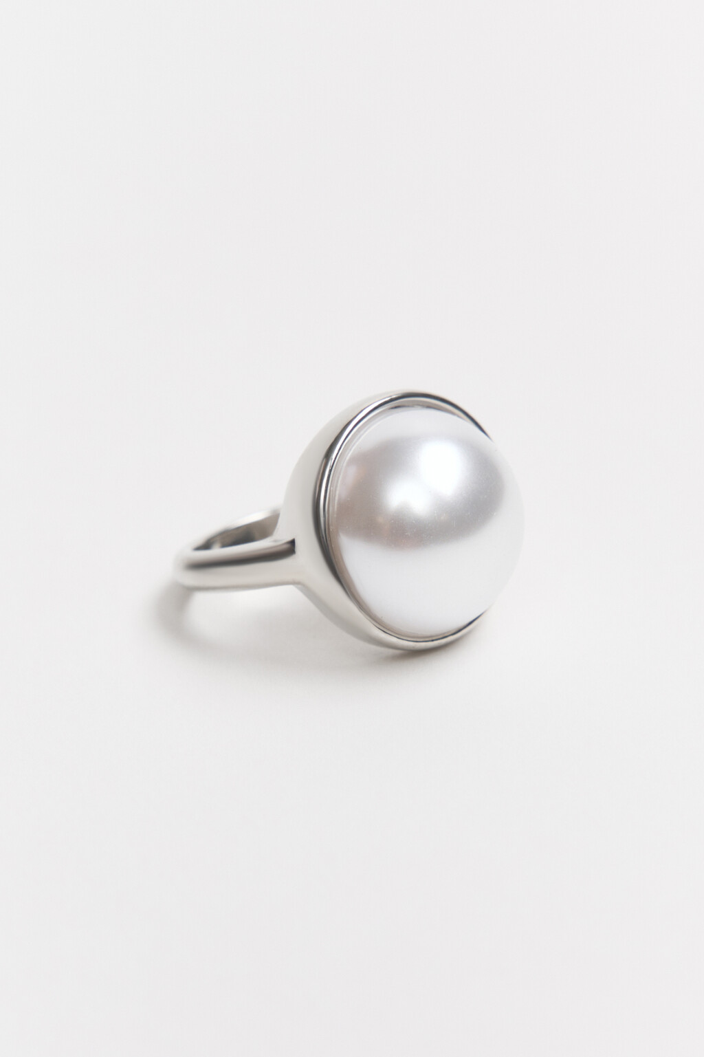 Кольцо с жемчужной вставкой - цвет серый - 3
