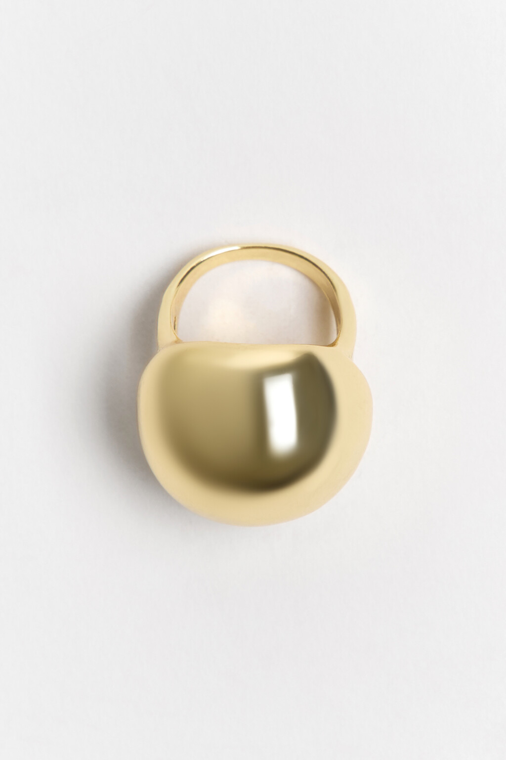 Кольцо с объемным декором - цвет желтый - 2