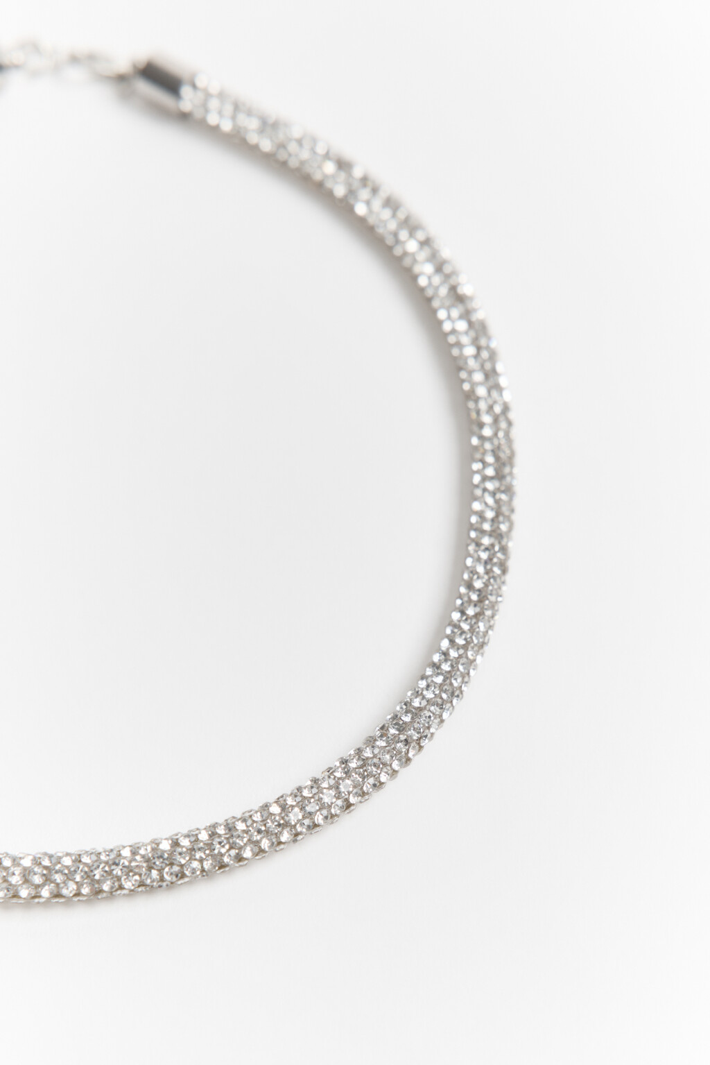 Колье-жгут со стразами - цвет серый - 2