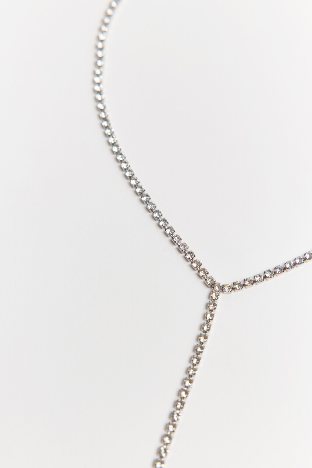 Цепочка на шею со стразами - цвет серый - 3