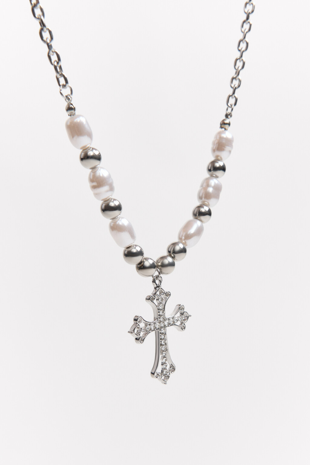 Цепочка с подвеской-крестом и стразами - цвет серый - 3