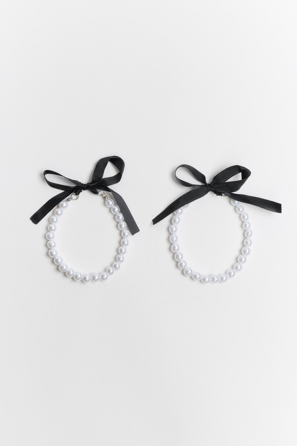 Набор браслетов на щиколотку с бантиками (2 штуки) - цвет серый - 1