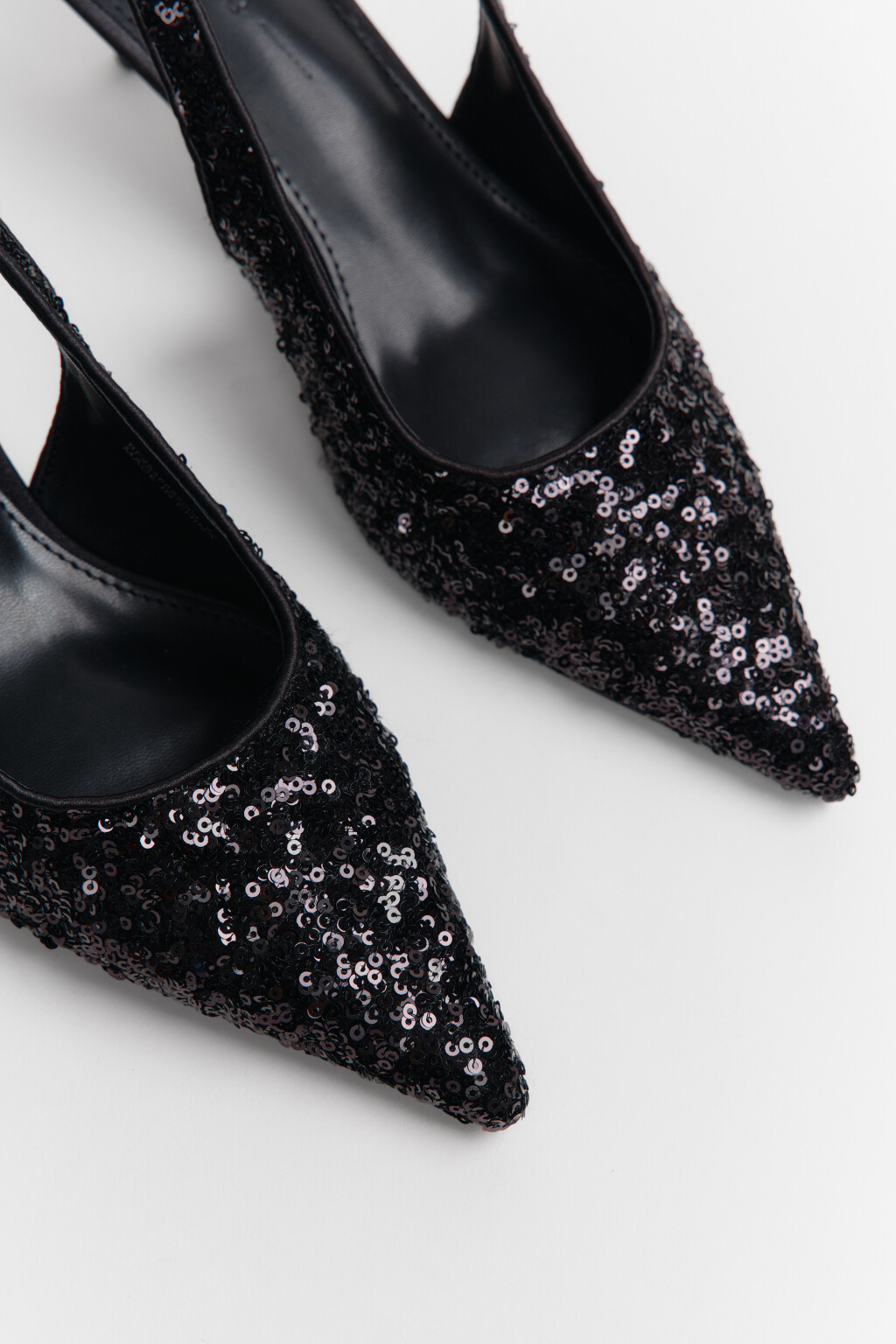 Туфли-лодочки с пайетками - цвет черный - 11
