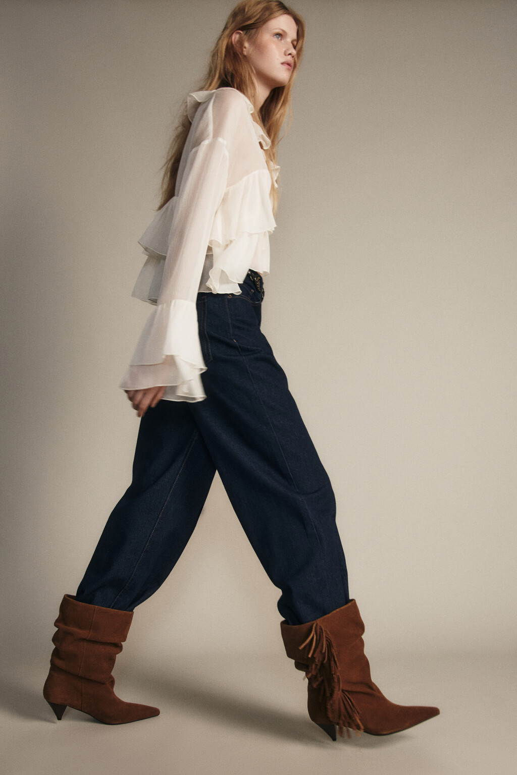 Полусапоги из замши с бахромой - цвет бежевый - 10