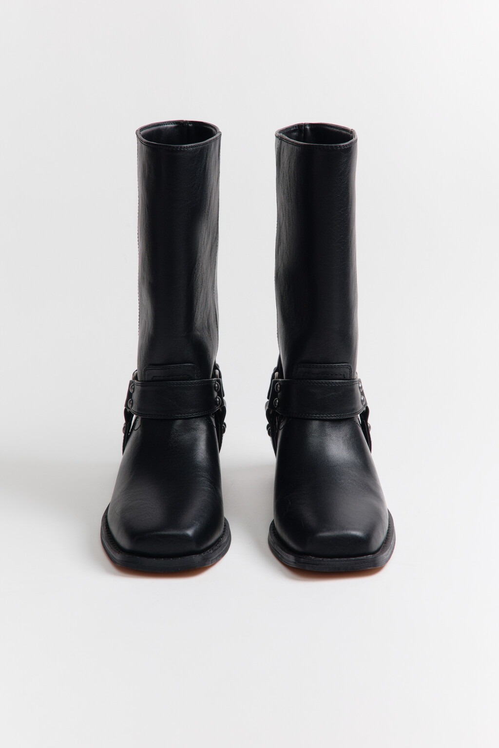 Сапоги-чопперы на скошенном каблуке - цвет черный - 6