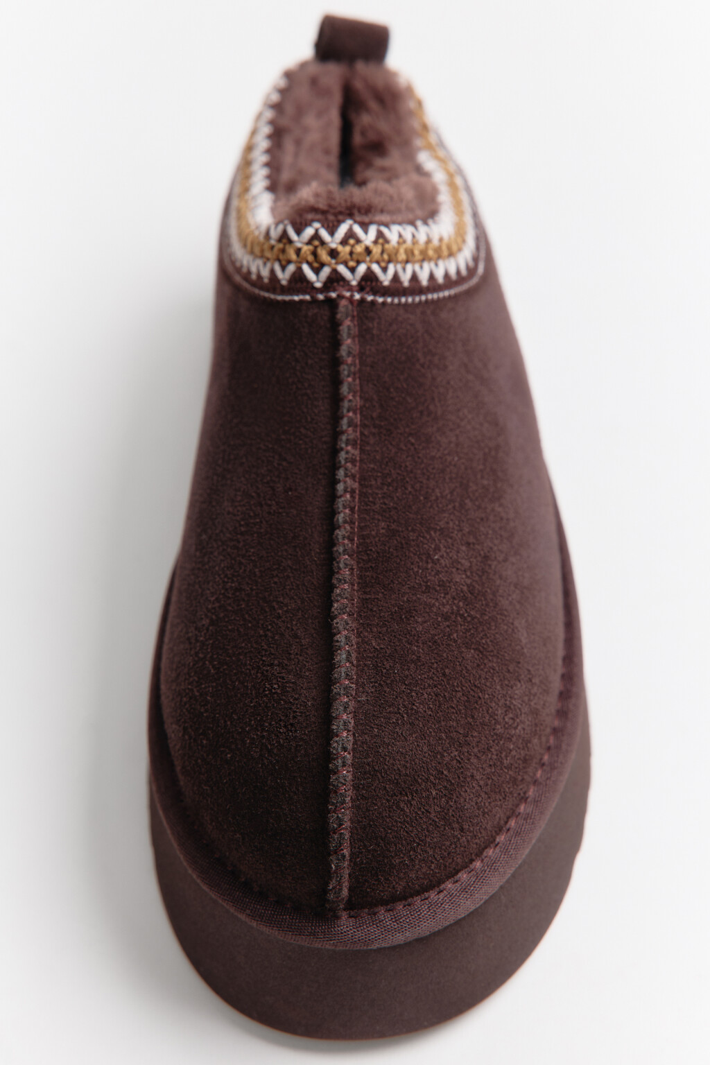 Ботинки-угги замшевые с вышивкой - цвет коричневый - 6