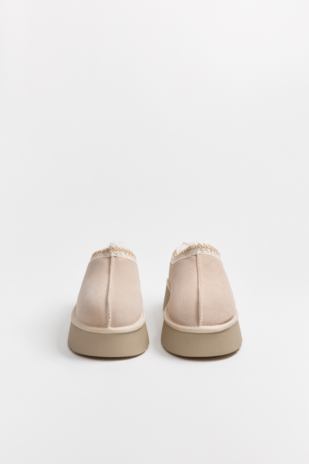 Ботинки-угги замшевые с вышивкой - цвет серый - 7