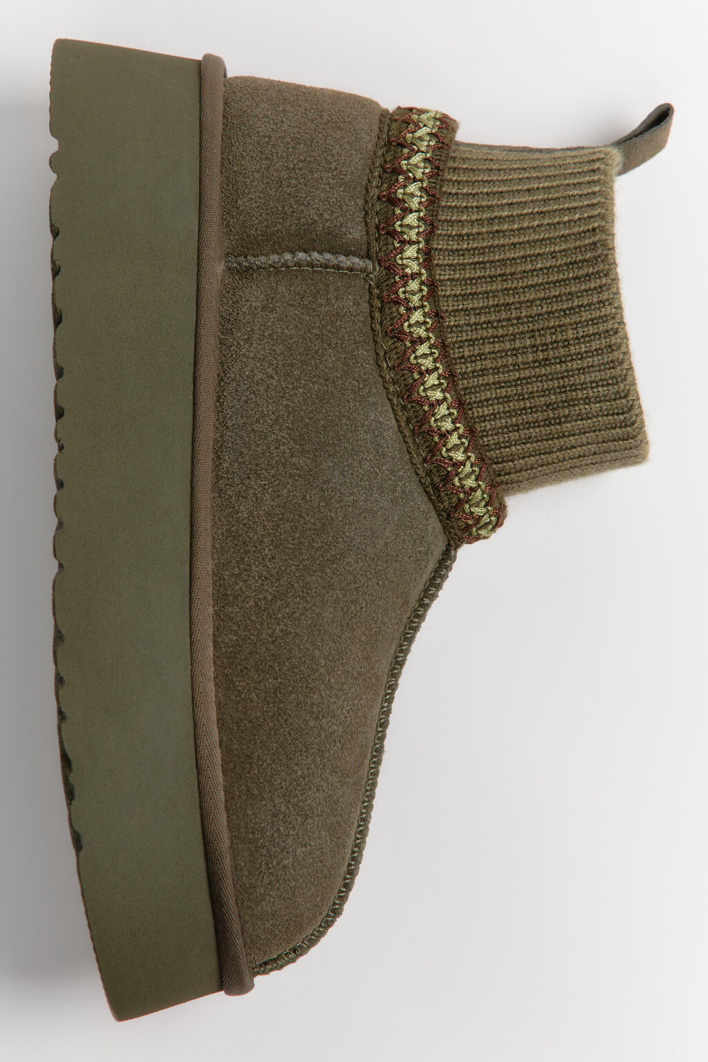 Ботинки-угги замшевые с вышивкой - цвет зеленый - 9