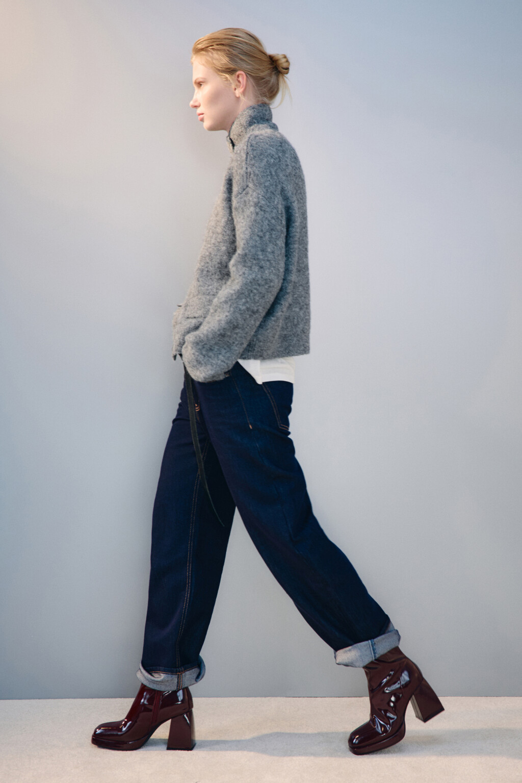 Ботильоны лаковые на массивном каблуке - цвет бордовый - 1