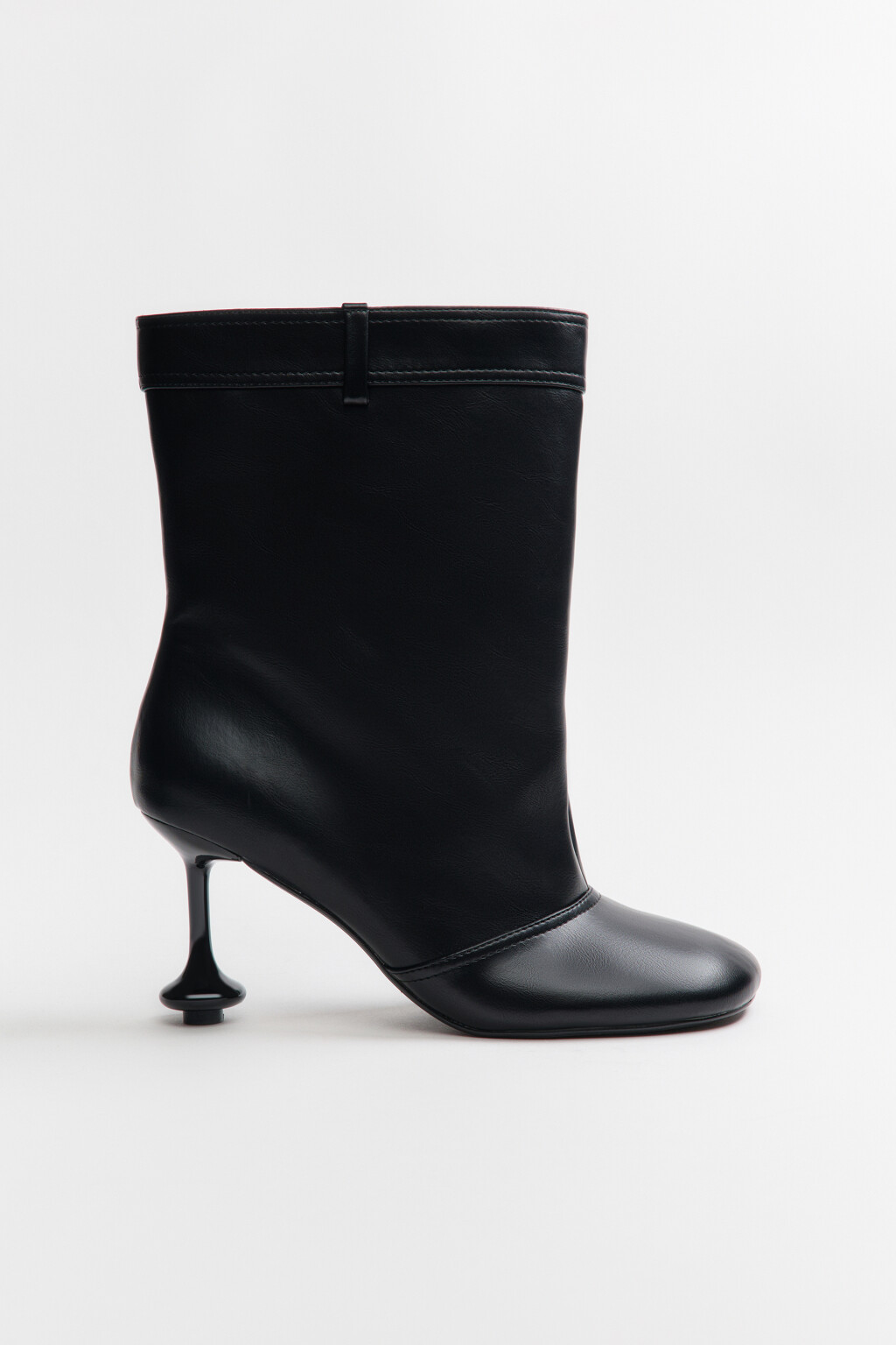 Ботильоны на фигурном каблуке - цвет черный - 6