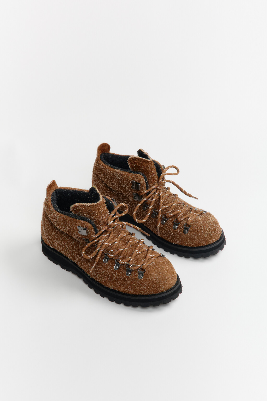 Ботинки замшевые с ворсистой фактурой - цвет коричневый - 9