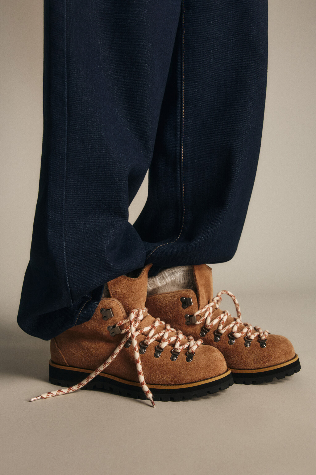 Ботинки унисекс из натуральной замши - цвет бежевый - 4