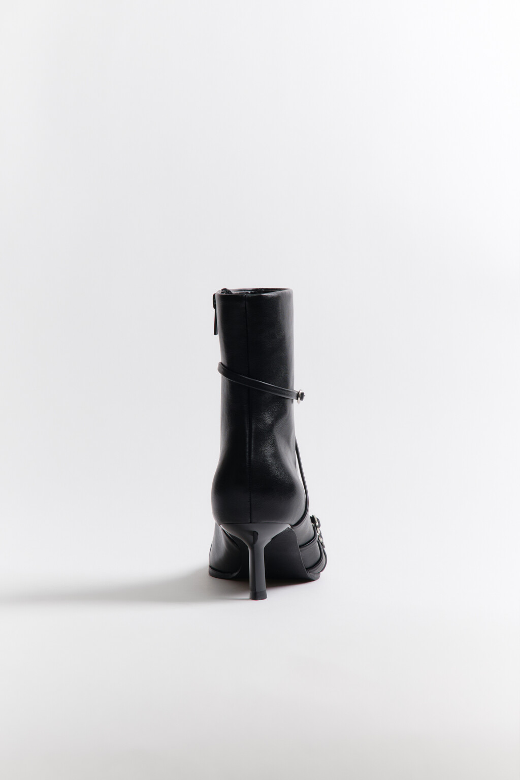 Ботильоны с декоративными ремешками - цвет черный - 10
