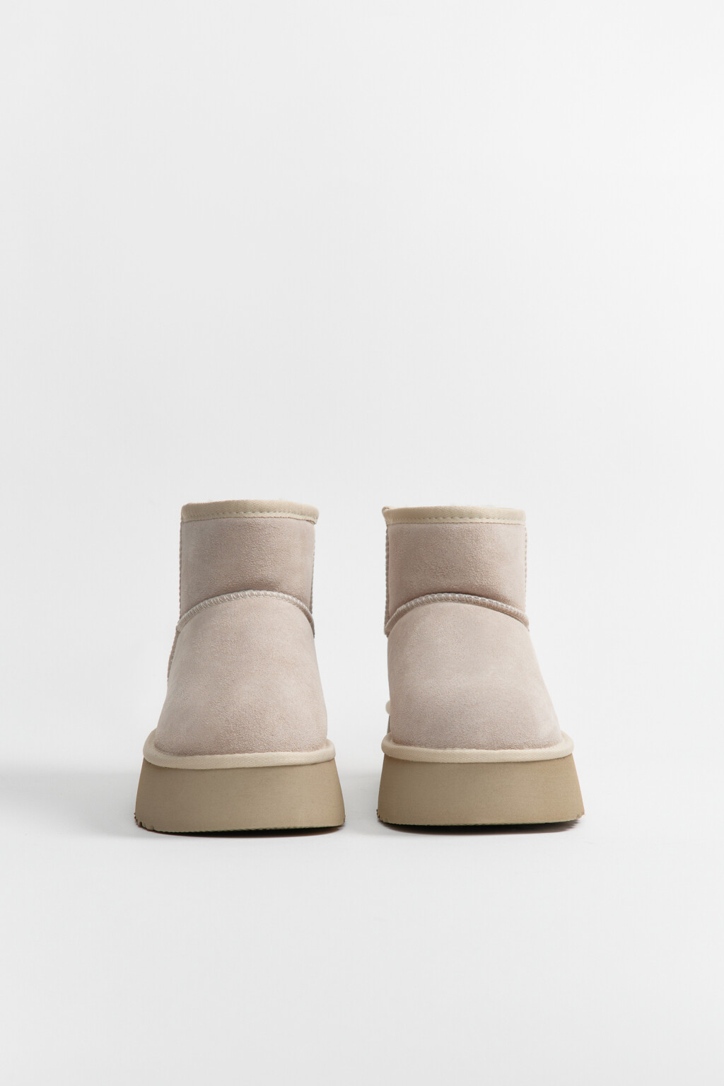 Ботинки-угги из натуральной замши - цвет серый - 6