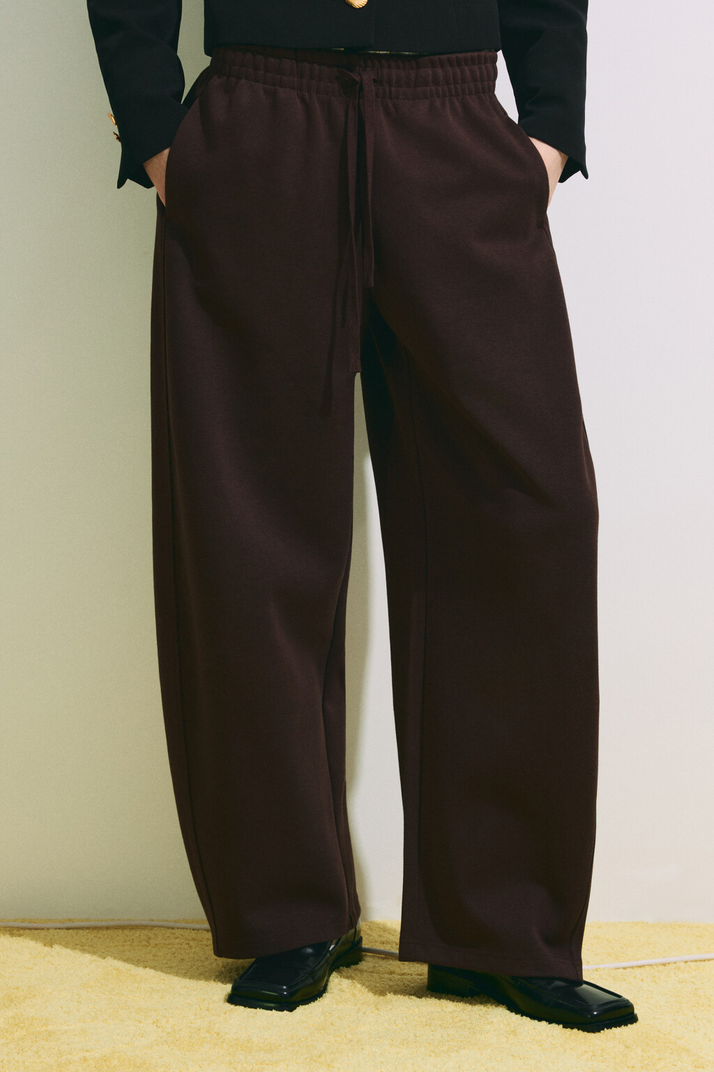 Брюки barrel fit со средней посадкой на завязках - цвет коричневый - 4