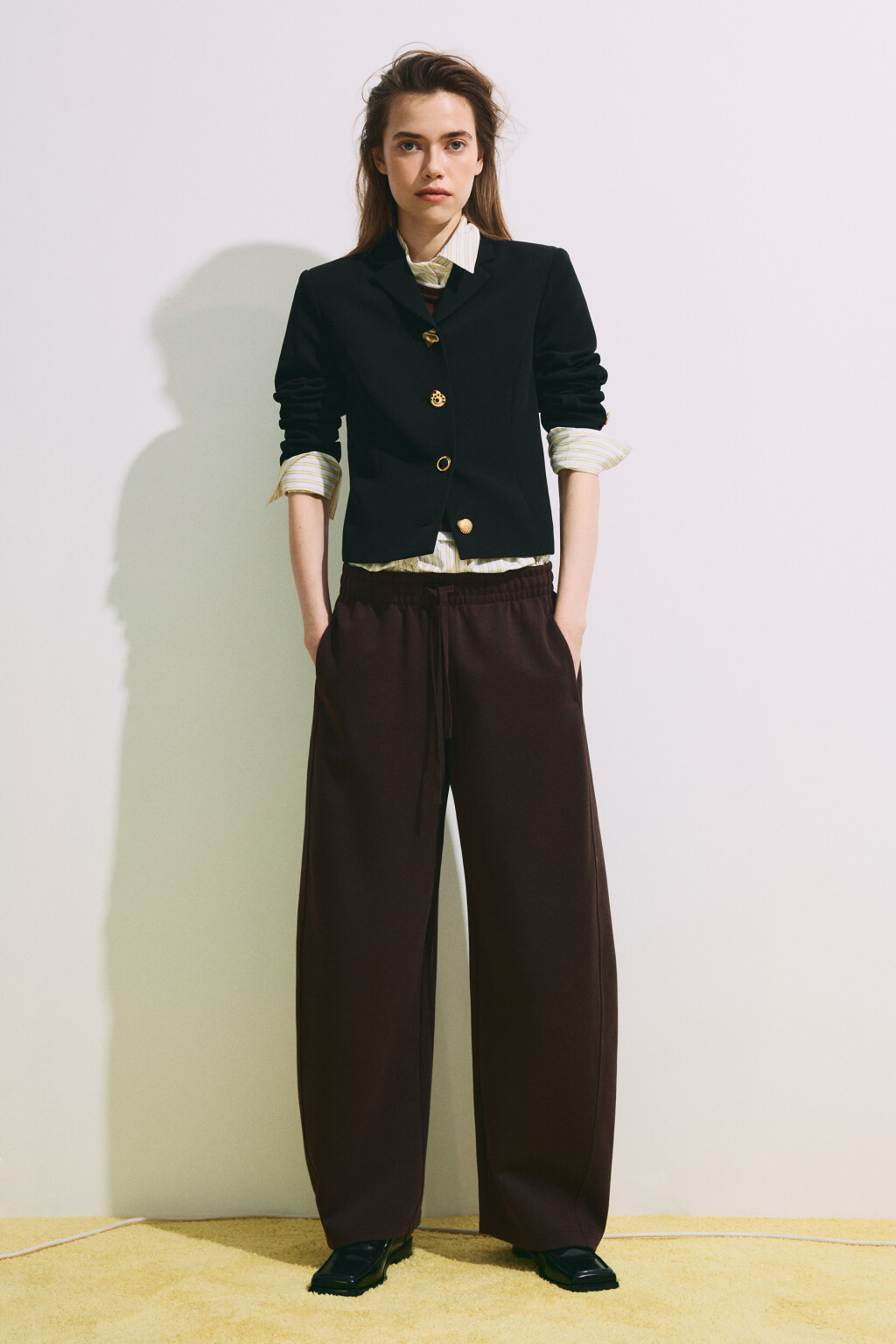 Брюки barrel fit со средней посадкой на завязках - цвет коричневый - 6