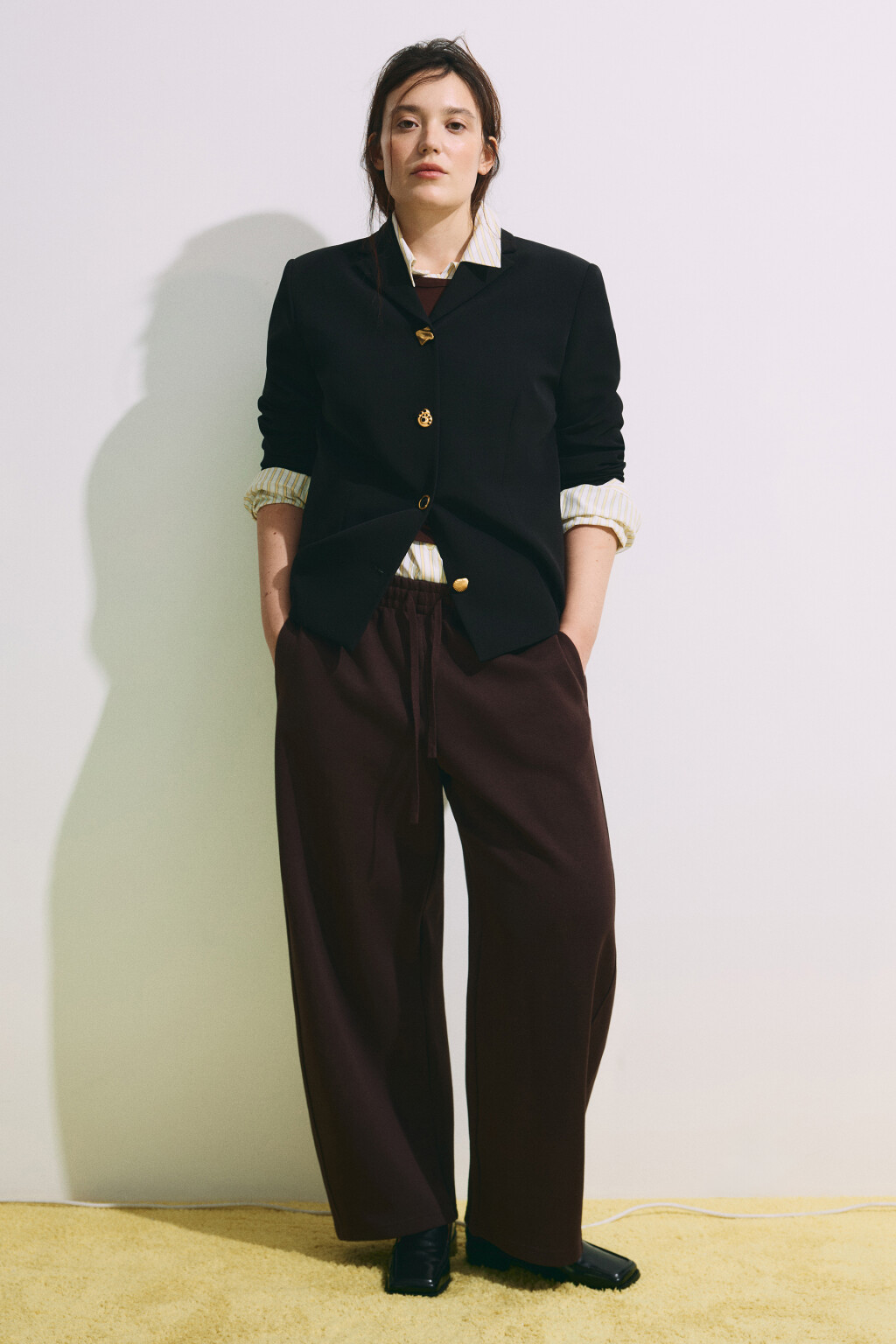 Брюки широкие на завязках - цвет коричневый - 5