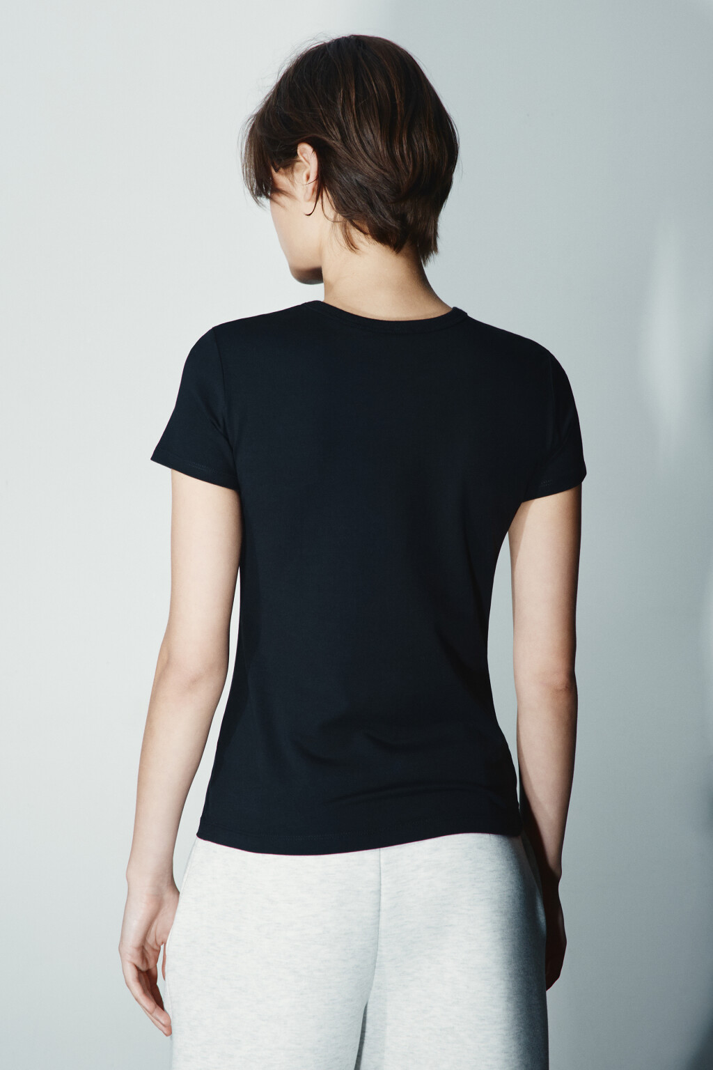 Футболка приталенная с надписью - цвет черный - 3