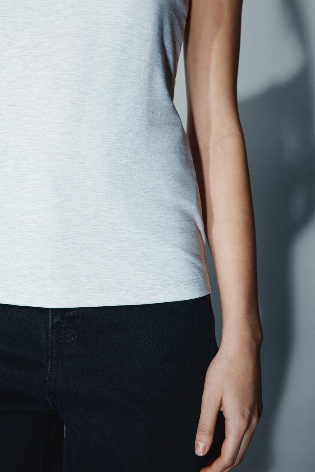 Футболка приталенная с надписью - цвет серый - 6