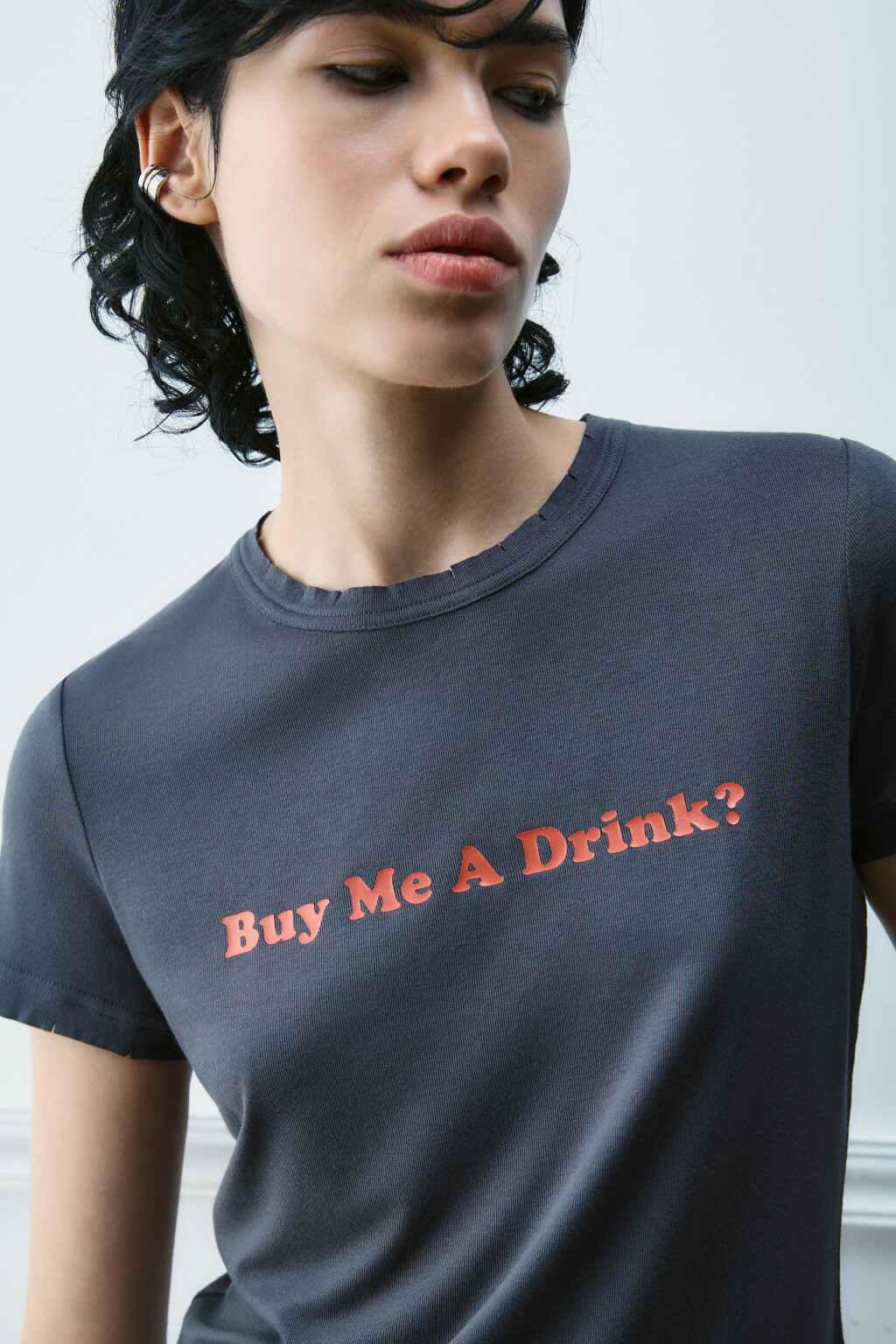 Футболка вискозная с принтом - цвет серый - 6