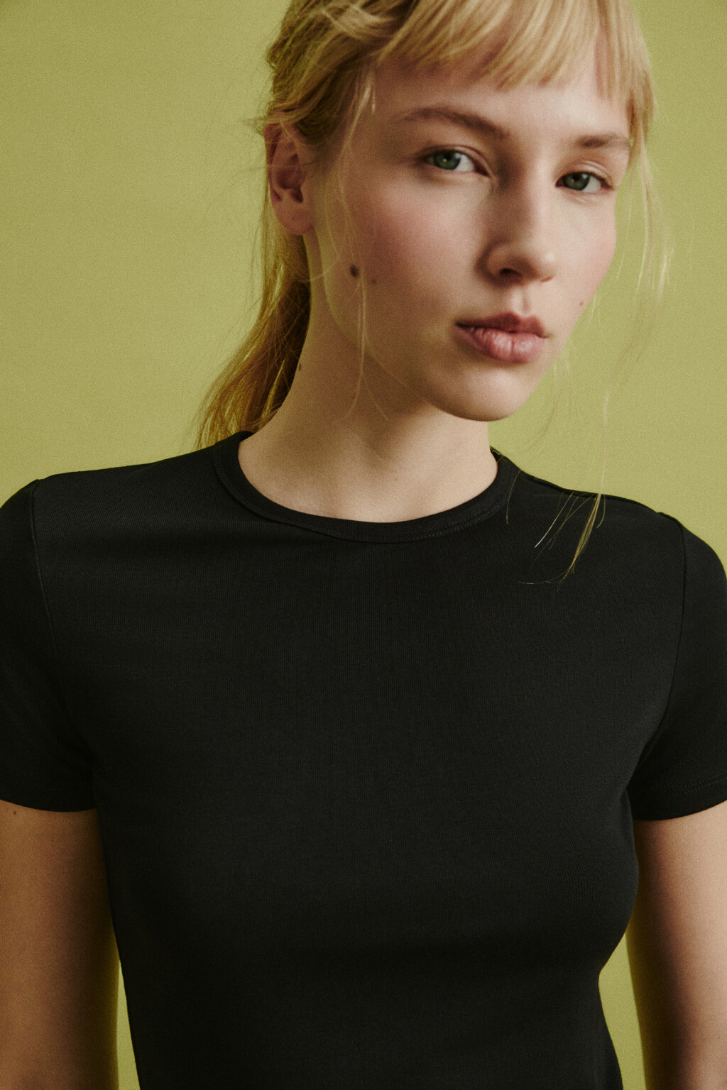 Футболка вискозная облегающая - цвет черный - 5