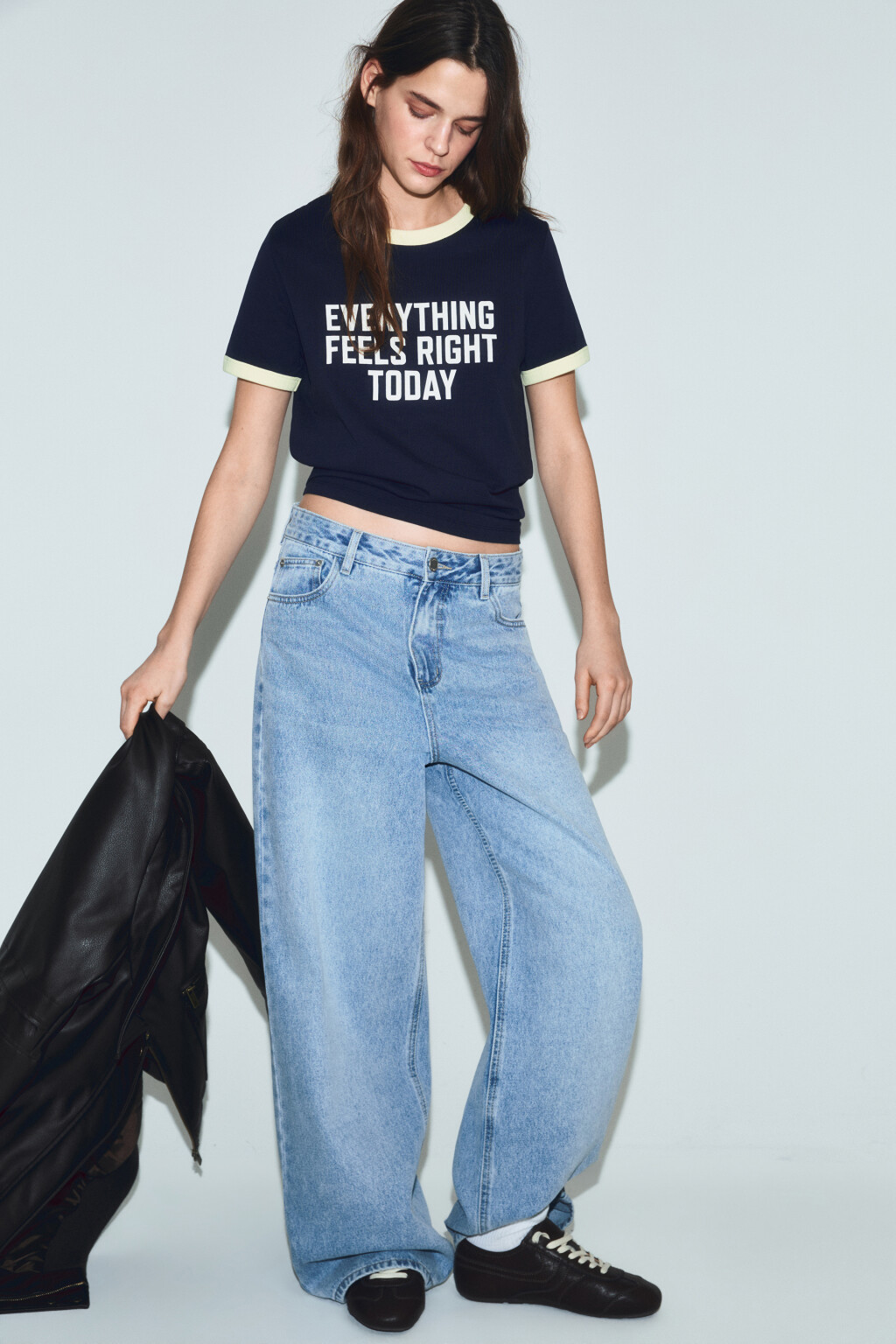 Футболка хлопковая с принтом и контрастным кантом - цвет синий - 2