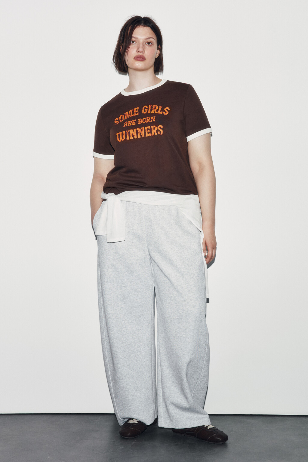 Футболка хлопковая с принтом - цвет коричневый - 4